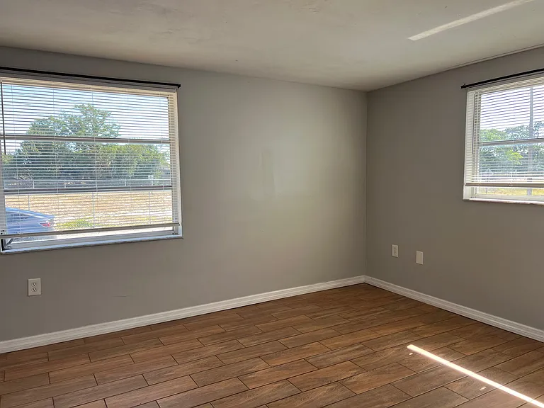 7835 Arbordale Dr — Photo 34