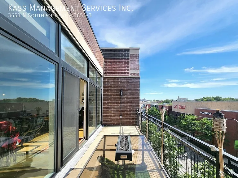 3651 N Southport Ave #3 — Photo 9