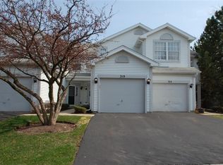 319 Hunterdon Ct #2319A, Schaumburg, IL 60194