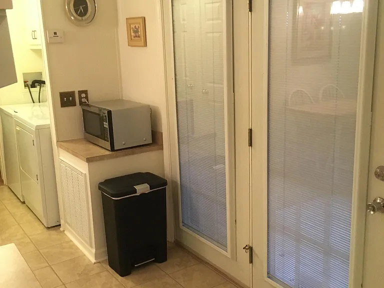 1025 Lake Shadow Dr — Photo 11