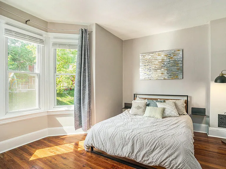 351 Washington Ave — Photo 17