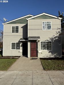 9845 N Lombard St, Portland, OR, 97203