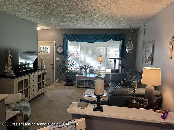 3rd image of 4509 Stillwell Ave