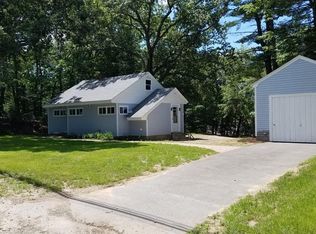255 School St, Groveland, MA 01834