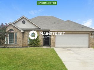 120 Currie Ct, Crowley, TX 76036