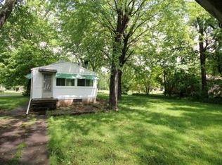 8089 Island Ave, Omro, WI 54963