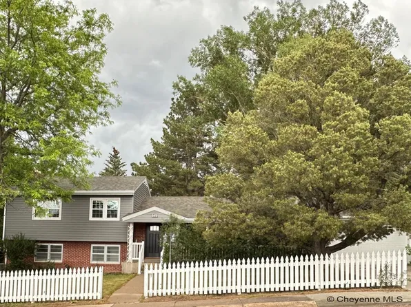 648 Vista Ln, Cheyenne, WY 82009