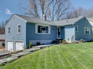 40 Cross St, Suffield, CT 06078