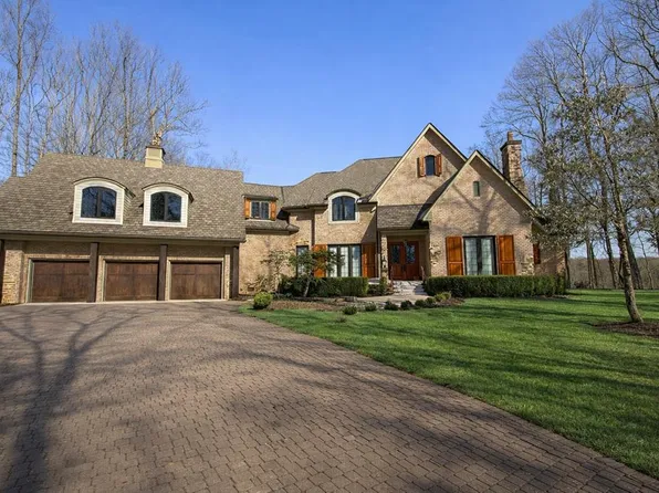 624 Club Cir, Daniels, WV 25832