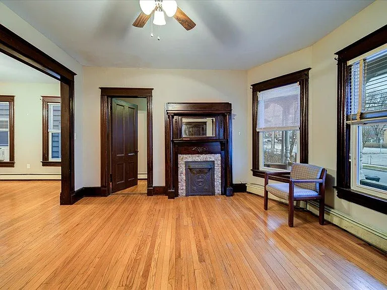 56 Lincoln Ave — Photo 7