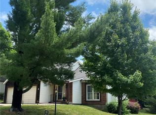 1 Stratford Pl, Saint Joseph, MO 64506