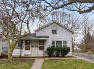 68 Mitchell St, Oswego, NY 13126