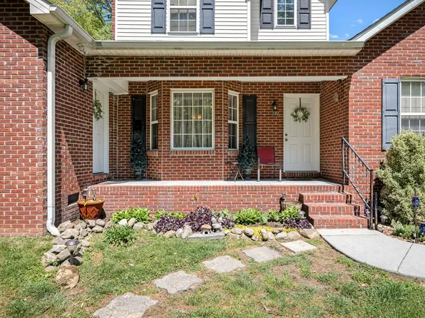 112 Prince Ln, Tullahoma, TN 37388