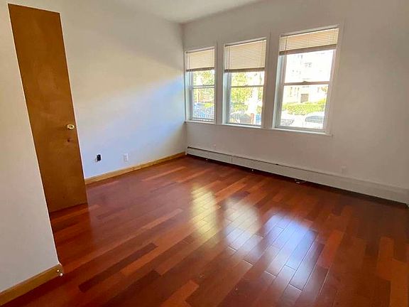 4th image of 24-08 21st Ave #1
