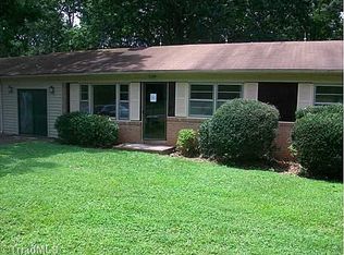 141 Georgia Ave, Mount Airy, NC 27030