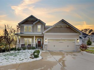 718 Craig Dr, Kirkwood, MO 63122