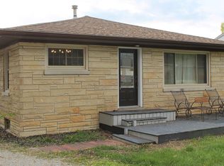 1305 S 4th St, Boonville, IN 47601
