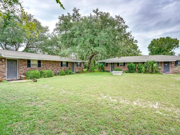 724 Greenwood St #A-b, Fort Walton Beach, FL 32547