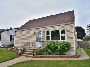 4618 S Lenox St, Milwaukee, WI 53207