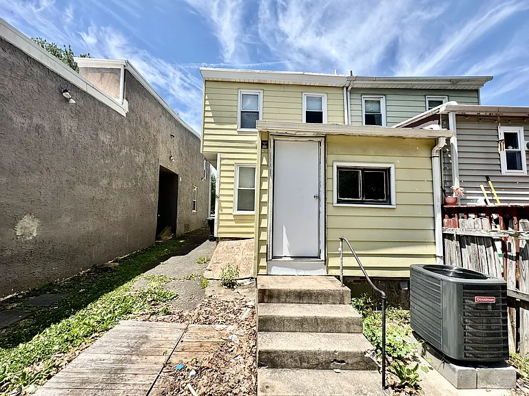 399 Stewart Ave — Photo 23