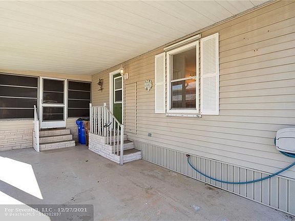 4th image of 166 NW 51st Ct