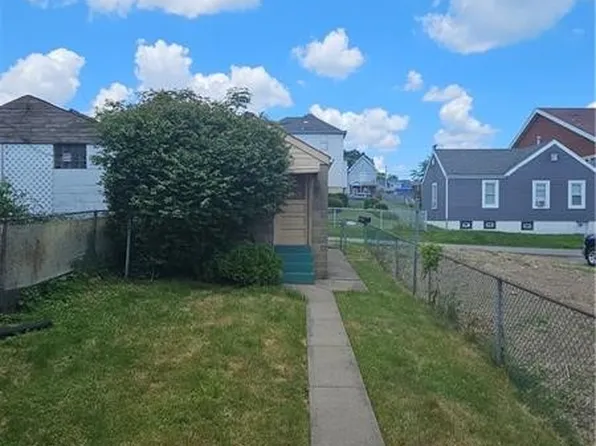 921 Bennett St, McKeesport, PA 15132