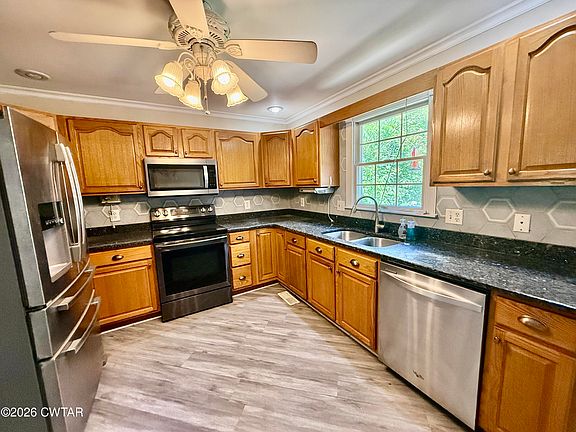 4th image of 813 Mosswood Dr