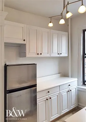 Rented by Buchbinder & Warren | media 21