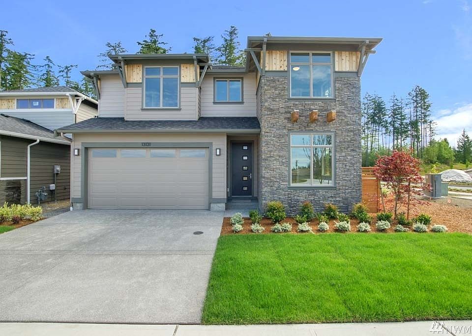 1st image of 13133 176th Ave E