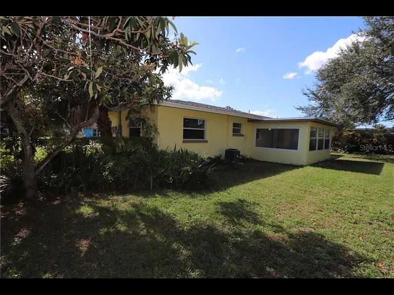 521 Frandor Pl — Photo 5