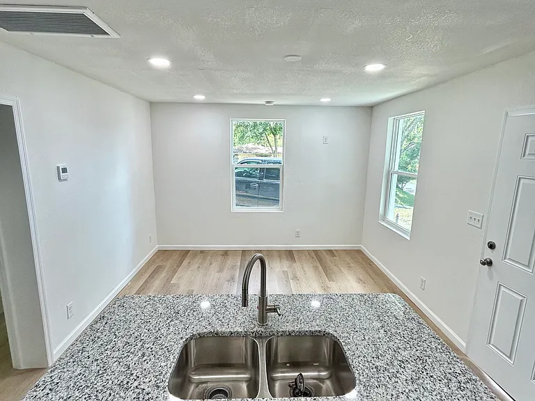 249 E Fort Dade Ave #249 — Photo 3