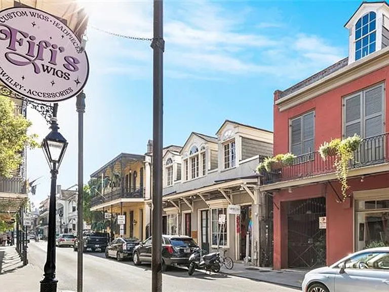 931 Royal St #5 — Photo 1