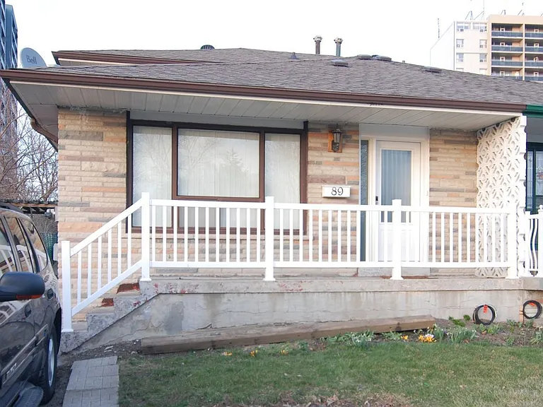 89 Dolly Varden Blvd #MAIN — Photo 1