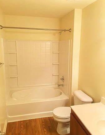 5th image of 274 McConnells Trce APT 103