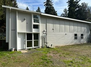 2127 S 216th St, Seattle, WA 98198