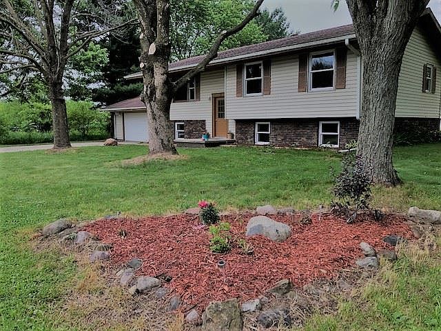 1st image of 39 Yorkshire Dr