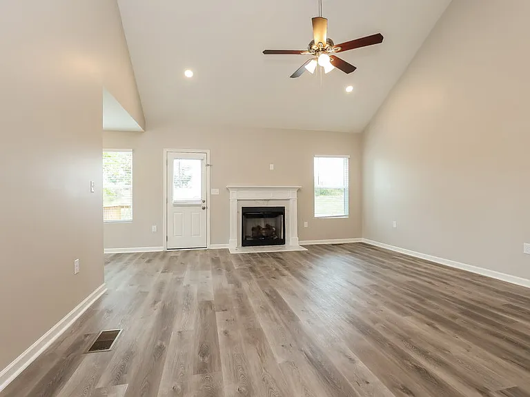 1024 Secretariat Dr — Photo 5