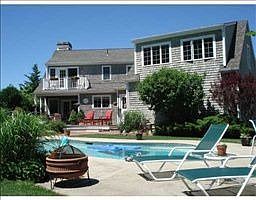 2nd image of 282 Wickford Point Rd