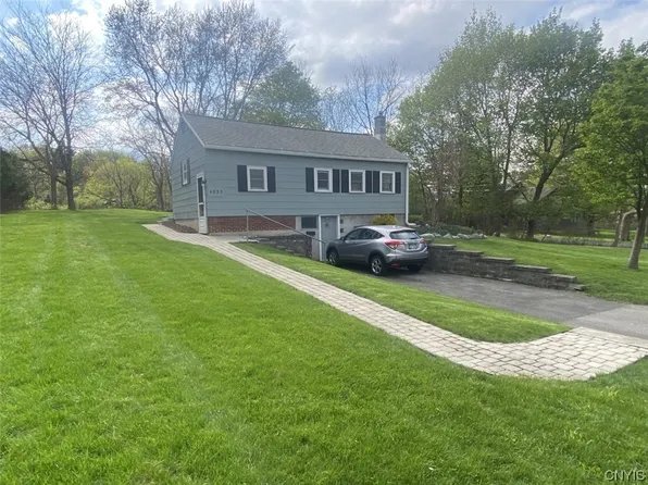 4835 Velasko Rd, Syracuse, NY 13215