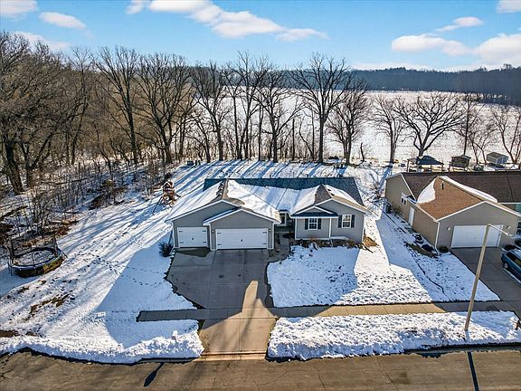 5th image of 1351 Cumberland Dr