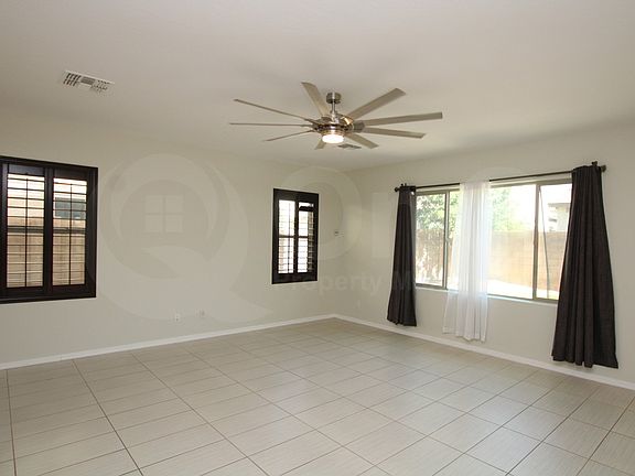 5th image of 3017 E Megan St