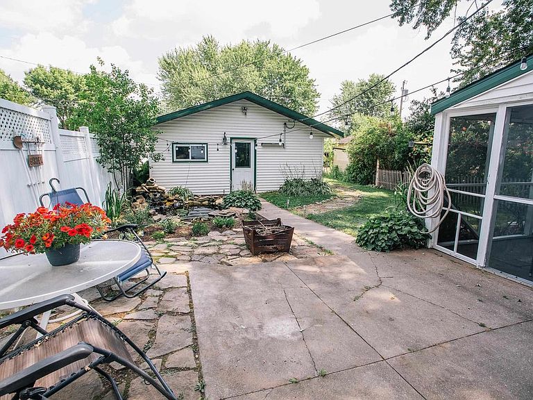 Listing photo 4