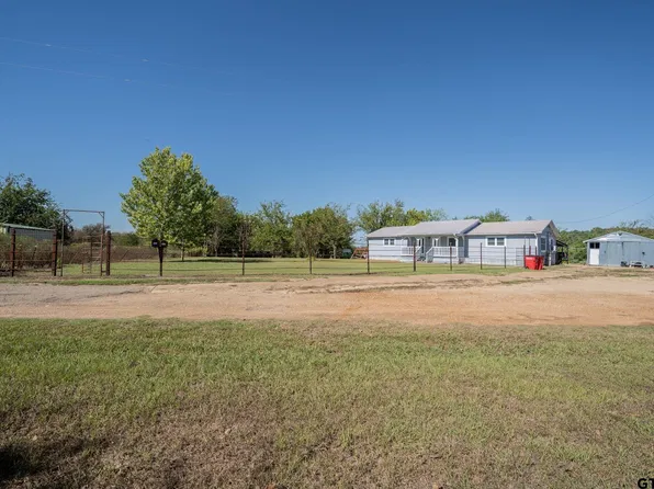 4827 County Road 3567, Dike, TX 75437