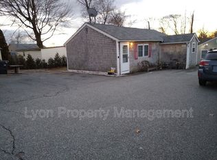 433 Nausauket Rd, Warwick, RI 02886