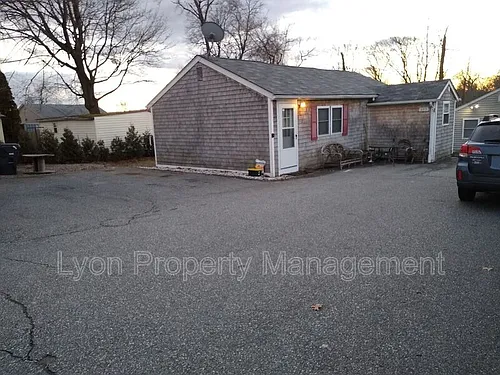 433 Nausauket Rd Photo 1