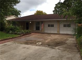 1825 Dolphin Dr, Seabrook, TX 77586