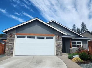 2026 SW Mercury Ln, Grants Pass, OR 97526