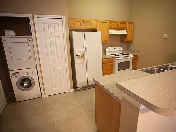 3rd image of 6051 Maggies Cir Unit 103