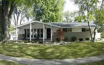 704 Buchanan Dr photo 1