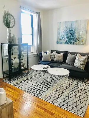 Rented by CitySites Real Estate Group | media 3